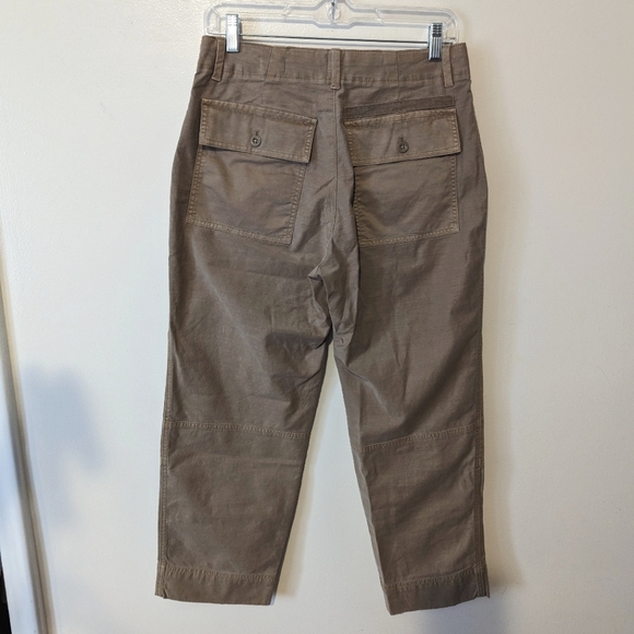 Gap Two Tone Cargo Cropped Pants - Picture 2 of 2